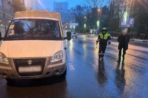 Женщина погибла под колесами «Газели» в Сочи