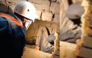 Страшный сон клаустрофобов: жительница Сочи трое суток провела меж двух стен многоэтажки