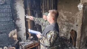 Следком показал сгоревшую мансарду многоэтажки в Анапе изнутри
