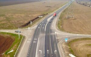 Восемь километров трассы А-289 к Крымскому мосту отремонтировали на Кубани