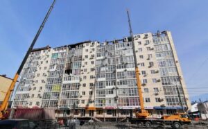 Власти Анапы выплатили около 10 млн рублей жителям сгоревшей многоэтажки