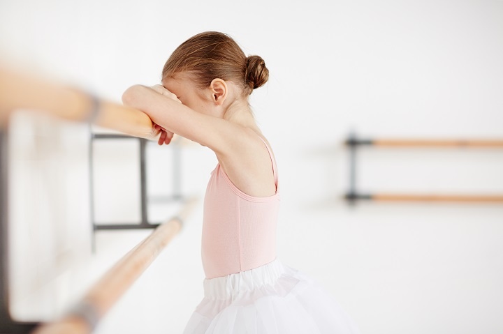 sad-ballerina.jpg Уставшая маленькая балерина