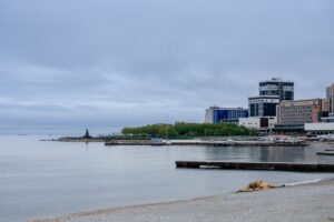 Жителей домов вдоль береговой линии в Новороссийске предупредили о поквартирном обходе