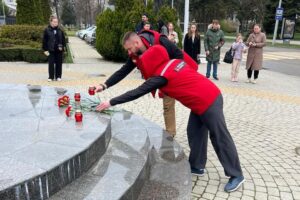Акции памяти жертв теракта в Подмосковье проходят на Кубани