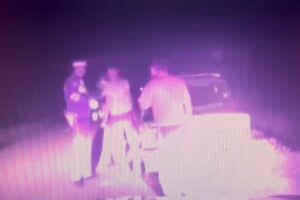 Житель Кубани посадил за руль своего ребенка и катался с ним