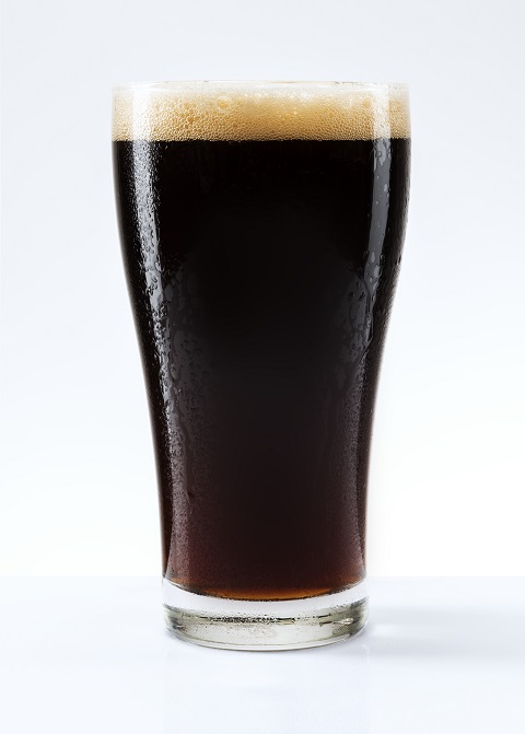 dark-beer-with-foam-pint.jpg Бокал с ржаным квасом