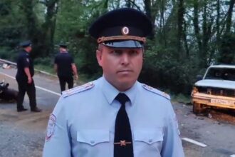 В Сочи маневр легковушки стал роковым для мотоциклиста