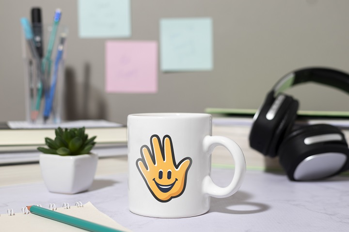 optimism-wallpaper-with-smiley-face.jpg