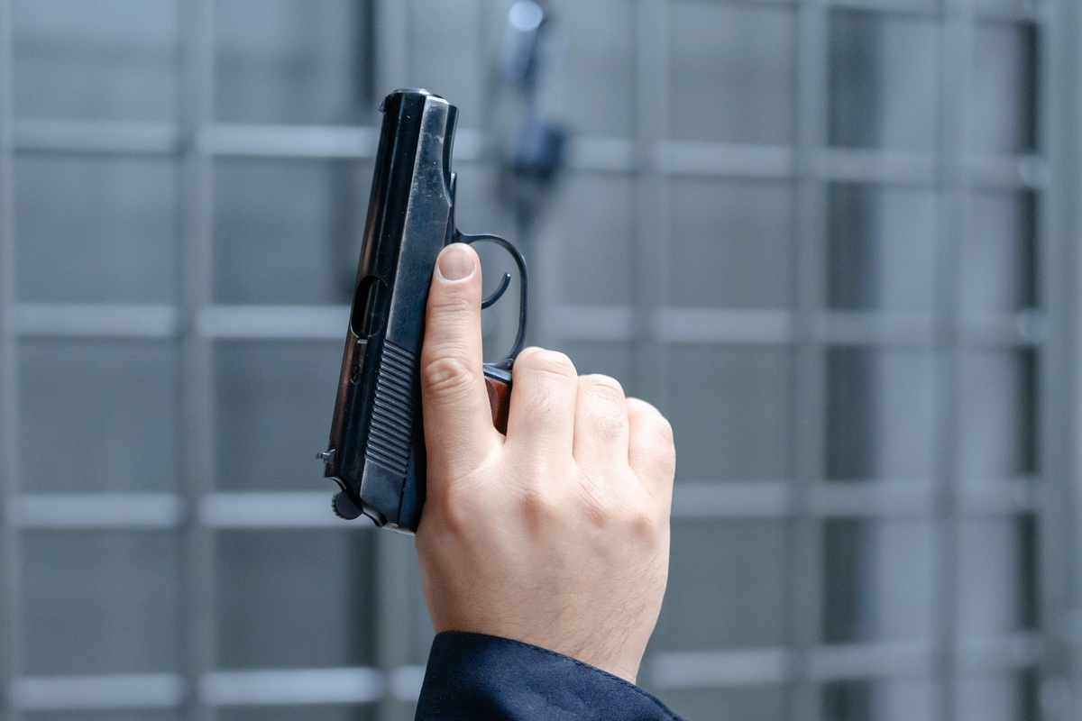 Полиция Краснодара задержала хулигана, устроившего стрельбу на автомойке