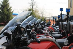 Сотрудники МЧС Кубани пересели на мотоциклы для контроля за пожарной обстановкой