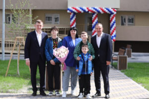 Обманутым дольщикам ЖК «На Магистральной» в Краснодаре вручили ключи от квартир