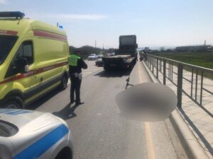 Водитель грузовика сбил насмерть женщину на электросамокате в Анапе
