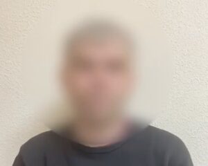 В Краснодаре парень с винтовкой извинился перед женщиной, которой направил оружие в лицо