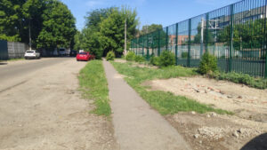 В Краснодаре приступили к благоустройству территории после сноса незаконных гаражей