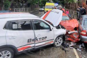 Пять человек пострадали в массовой аварии в Сочи