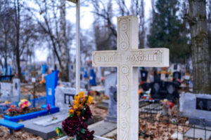 Мэр Краснодара проверил состояние территорий кладбищ перед Радоницей