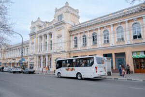 В Новороссийске автобусник поднял руку на юных «зайцев»