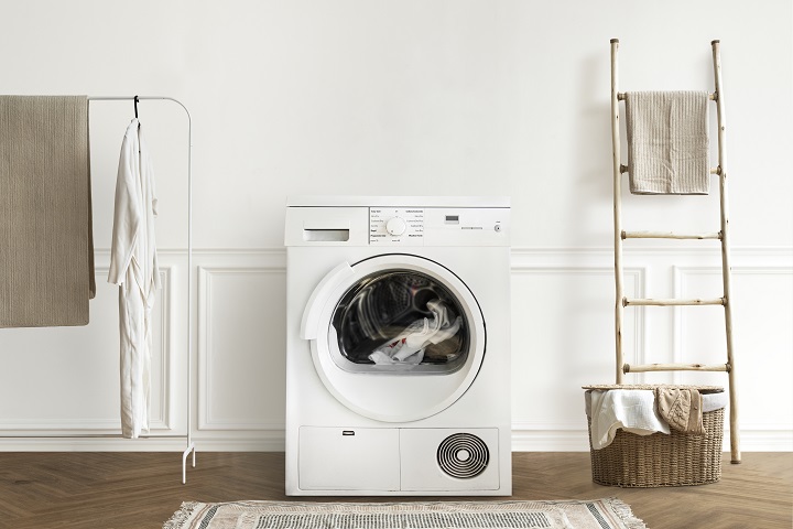 washing-machine-minimal-laundry-room-interior-design.jpg Стиральная машина стоит в ванной комнате
