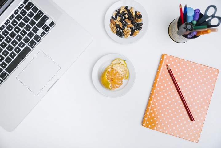 pencil-notebook-nut-food-laptop-orange-white-surface.jpg Рабочий стол школьника
