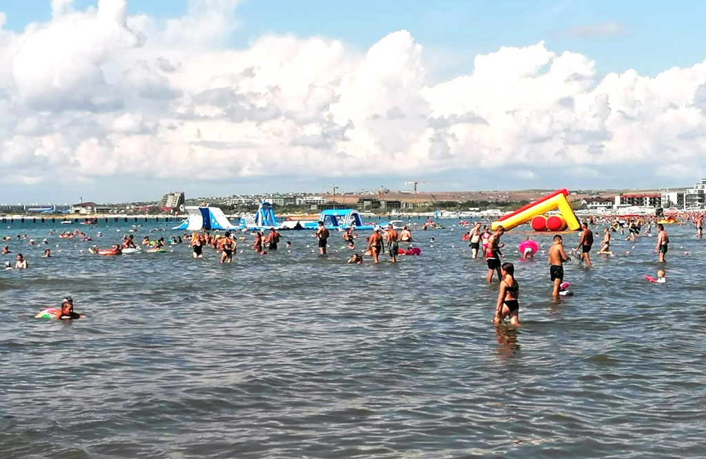 море и батуты.jpg море и батуты.jpg