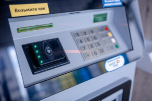 Банк выплатил крупный штраф за попытки взыскать кредитный долг с вдовы участника СВО на Кубани