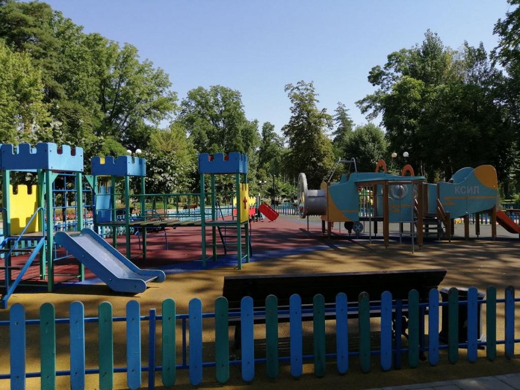 Парк Комсомольский в станице Динской 