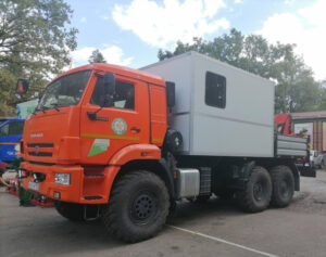Лесопожарному центру Кубани передали передвижные авторемонтные мастерские