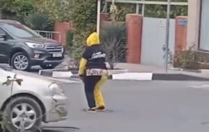 Блогершу наказали за танцы посреди перекрестка в Геленджике