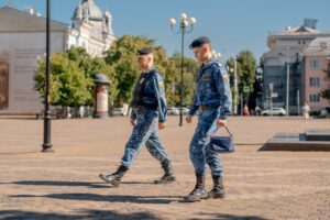 После ареста Mercedes алиментщик оплатил более 2,6 млн рублей в Новороссийске