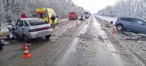 Двое водителей погибли в аварии на трассе Усть-Лабинского района