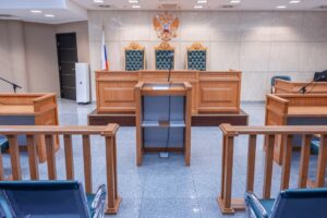 Турист ответил в суде за попытку убийства и нападение на полицейского в Сочи