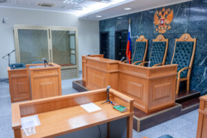 Менеджер из Апшеронского района набивала карманы деньгами начальника