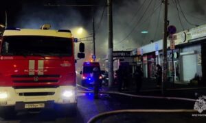 Пожар на краснодарском рынке тушили 3,5 часа