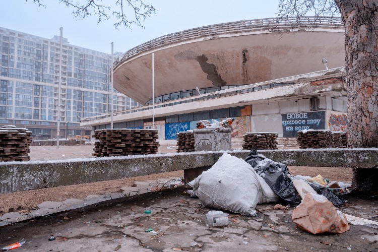 Не прошло и трех лет: ремонт цирка начался в Краснодаре