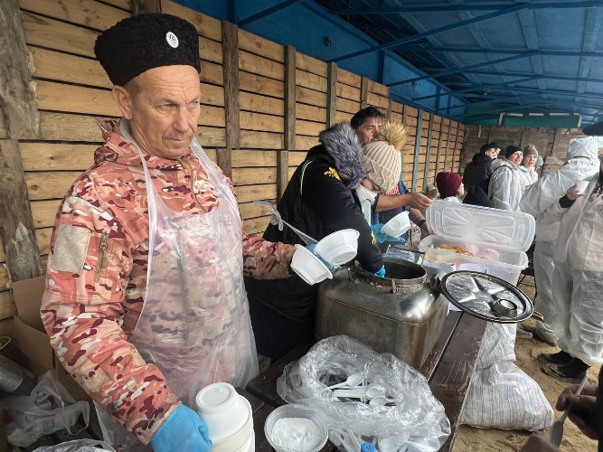 Новые выбросы и вызовы: мазутной катастрофе на Кубани стукнул месяц