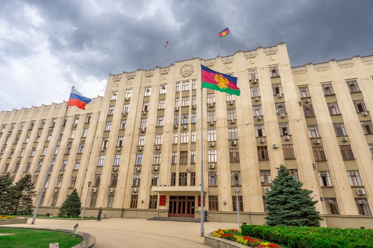 Драки, оскорбления, мошенничество: как высокопоставленным чиновникам живется на Кубани