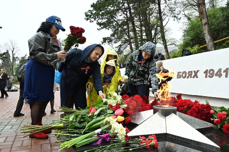 В Сочи подключили к газовой сети Вечный огонь