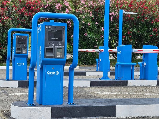 Высокоскоростную автоматическую парковочную систему запустили в аэропорту Сочи