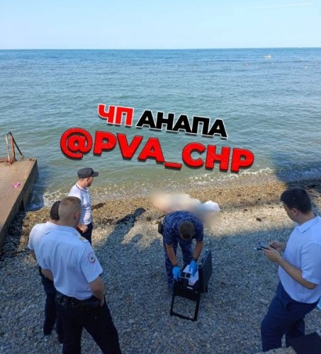 Труп мужчины вытащили из моря в Анапе