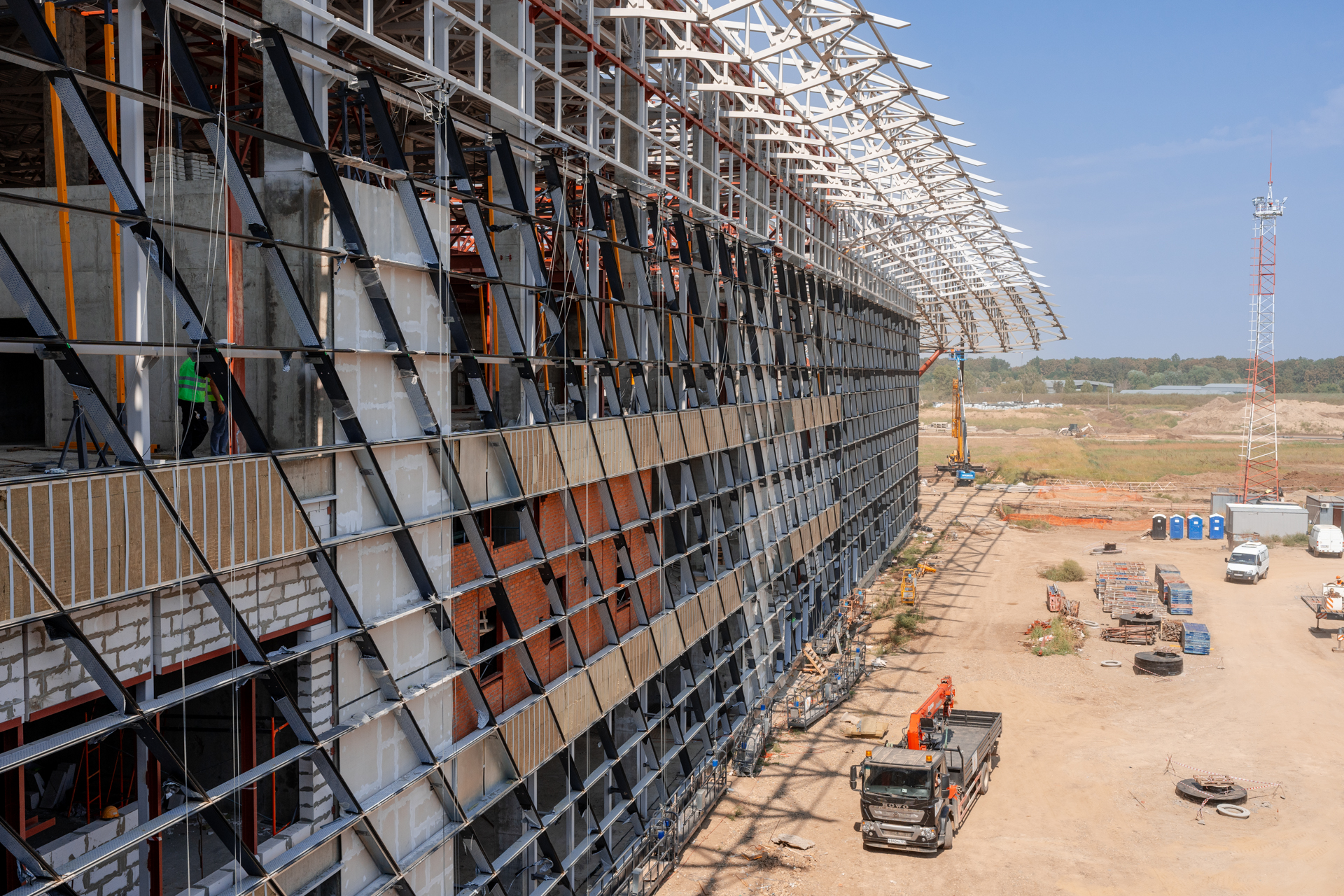 Фоторепортаж: как сейчас выглядит и что происходит внутри нового здания аэропорта Краснодара?