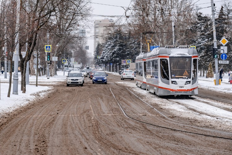 Движение трамваев в центре Краснодара приостановлено из‑за ДТП