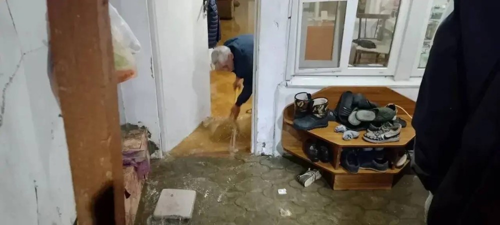 Ливень затопил Краснодар: городские службы устраняют последствия стихии