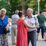 Пенсионеры на танцах